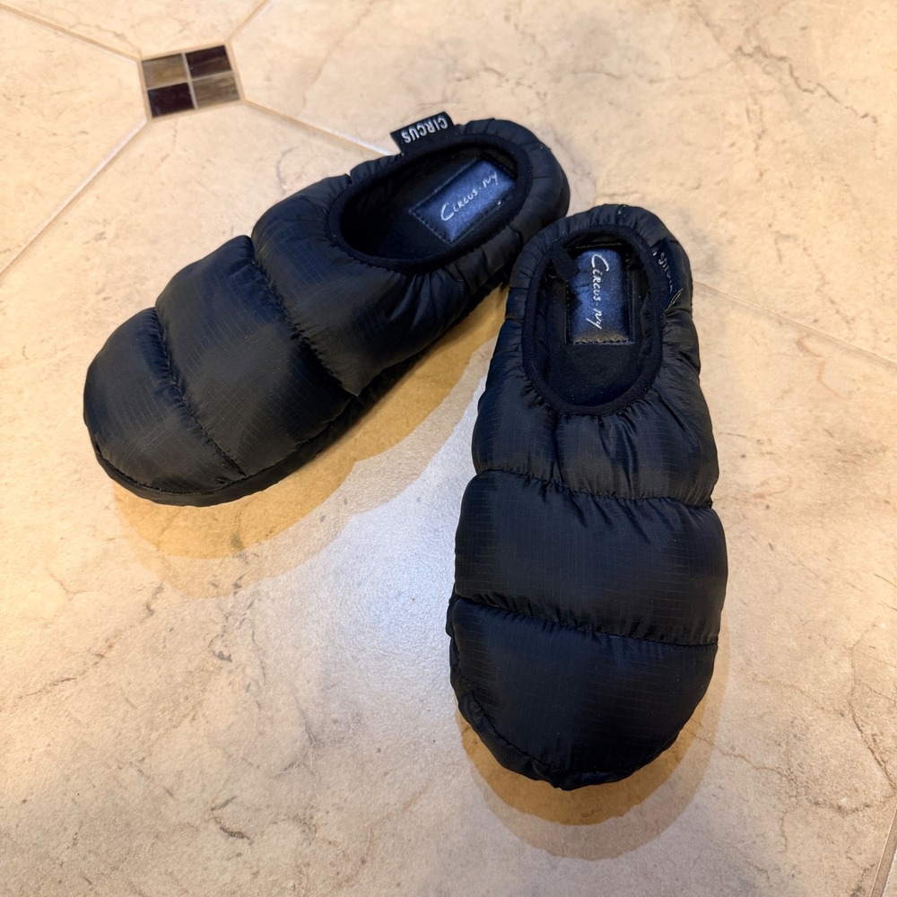 New Circus NY Women Black Puffer Slippers Quilted Insulated Slip On Shoes Size 6